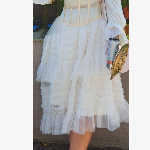 Luxe Cream High Waisted Mesh Flowy Skirt - Picture 3 of 8